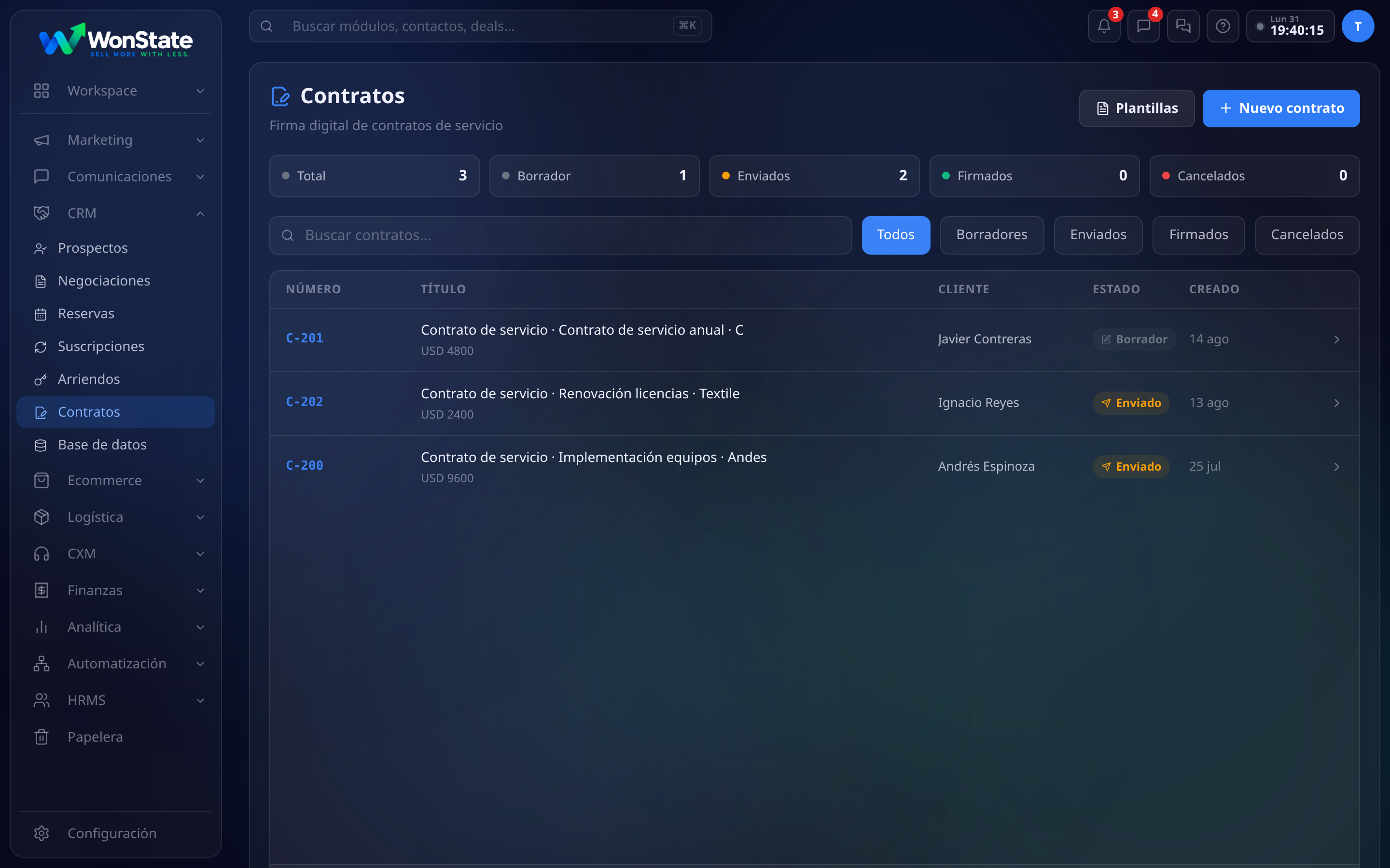 Tablero de Contratos: contadores por estado (Total, Borrador, Enviados, Firmados, Cancelados), buscador con filtros, y la tabla con número, título, cliente, estado y fecha, más los botones Plantillas y Nuevo contrato