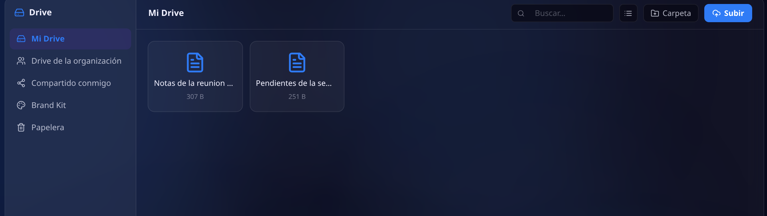 Pantalla del Drive con la lista de espacios a la izquierda (Mi Drive, Drive de la organización, Compartido conmigo, Brand Kit y Papelera), los archivos del espacio personal y el indicador de almacenamiento usado abajo